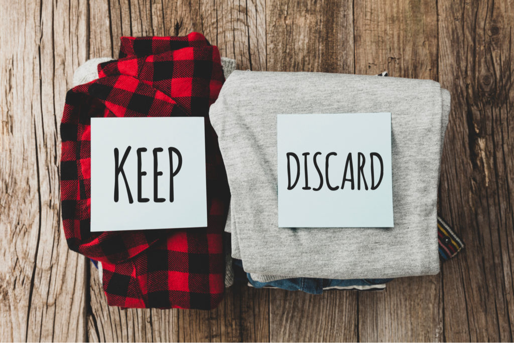 Declutter Keep Discard Donate